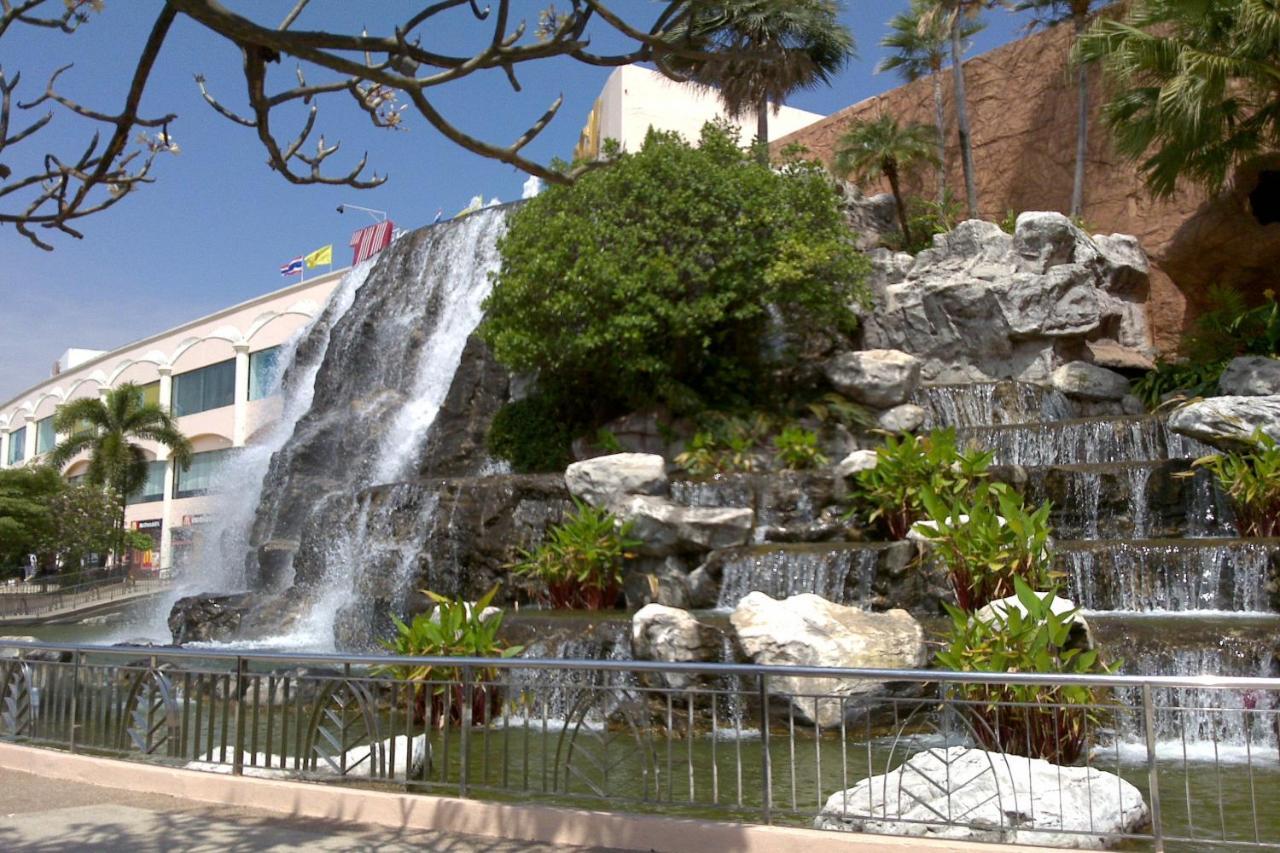 Oyo 798 Reurn Mareena Resort Nakhonratchasima Екстериор снимка