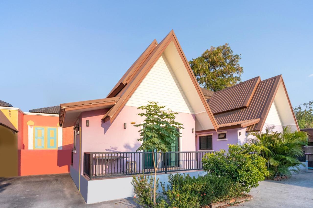 Oyo 798 Reurn Mareena Resort Nakhonratchasima Екстериор снимка