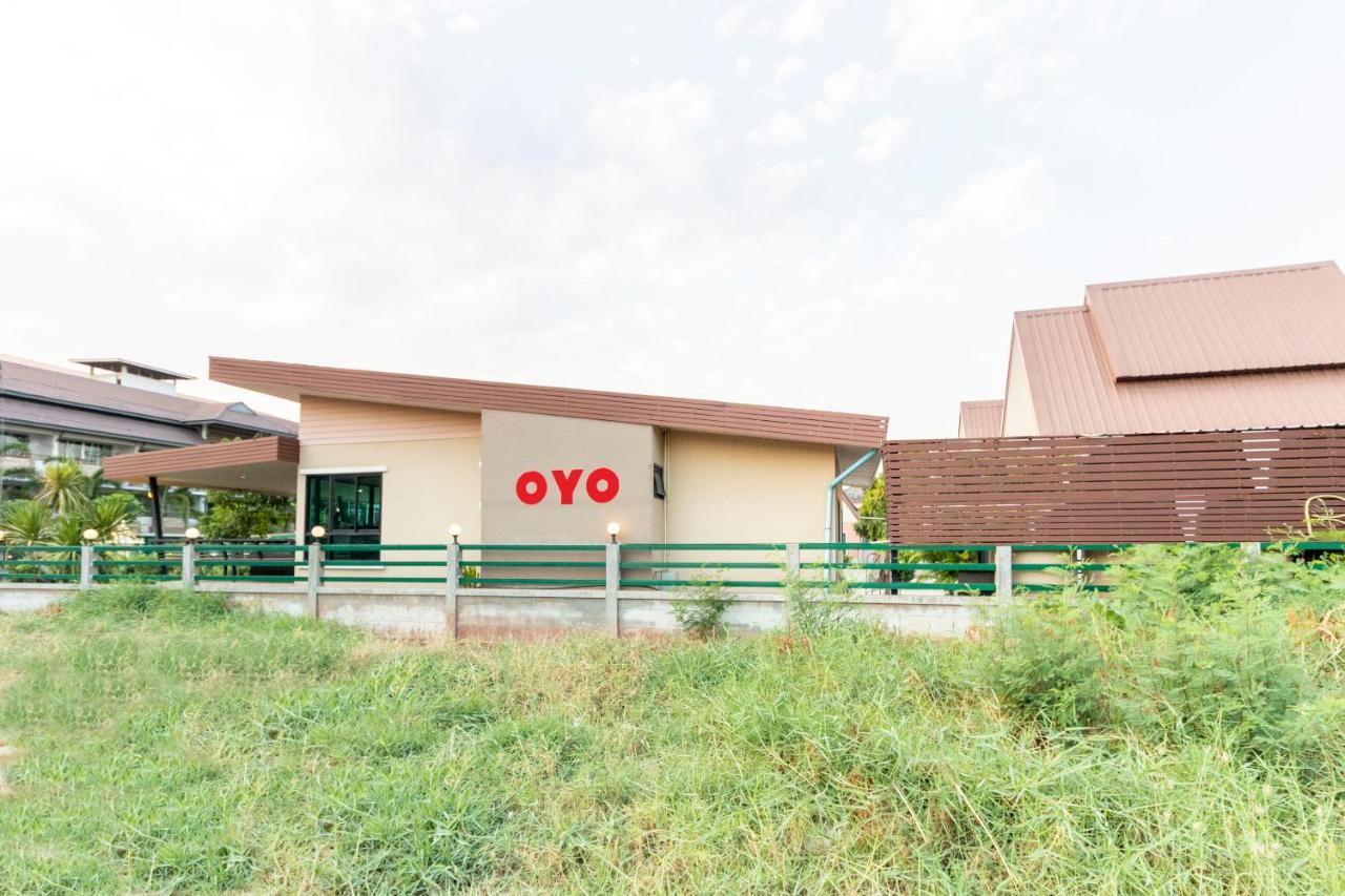 Oyo 798 Reurn Mareena Resort Nakhonratchasima Екстериор снимка